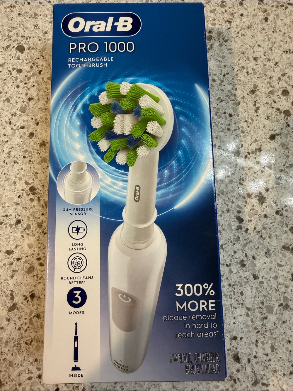 Oral‑B Pro 1000 Electric Toothbrush White with Green/Blue Brush Head